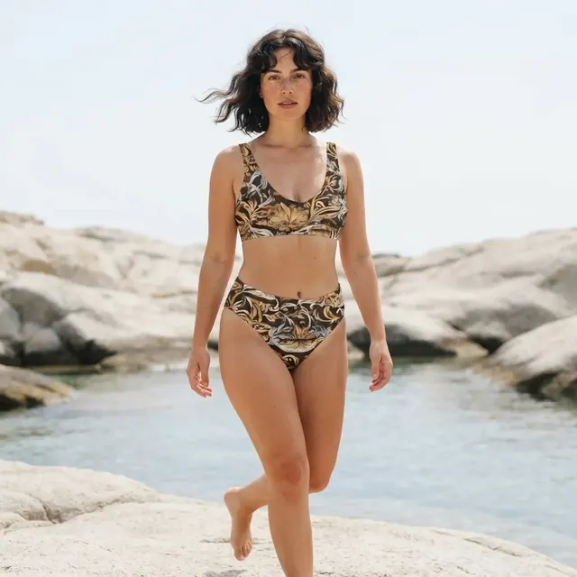 High-Waisted Bikini, one-of-one design B7FCAD02